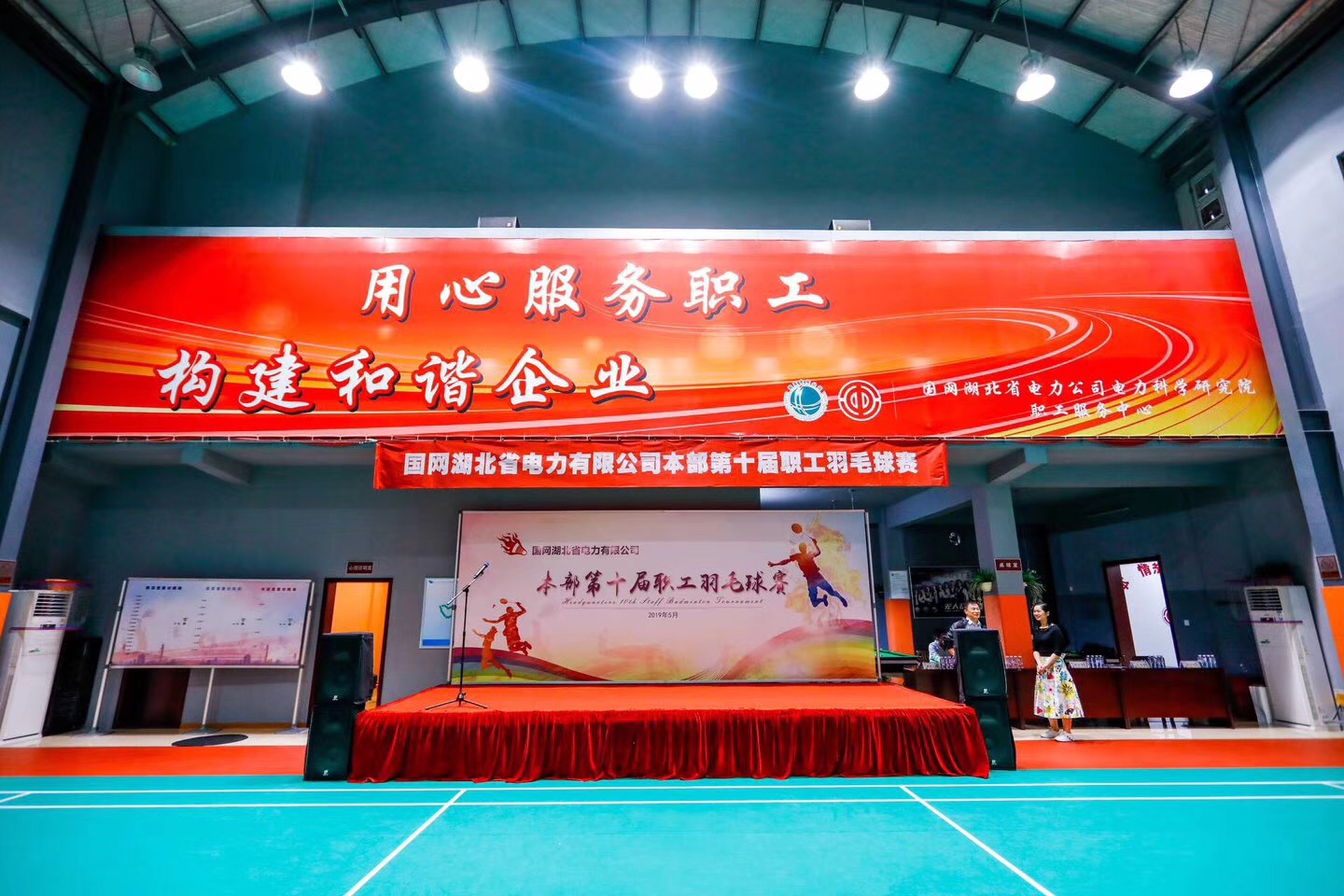 桁架舞臺(tái)搭建工廠(chǎng)，藝術(shù)與技術(shù)的交匯點(diǎn)